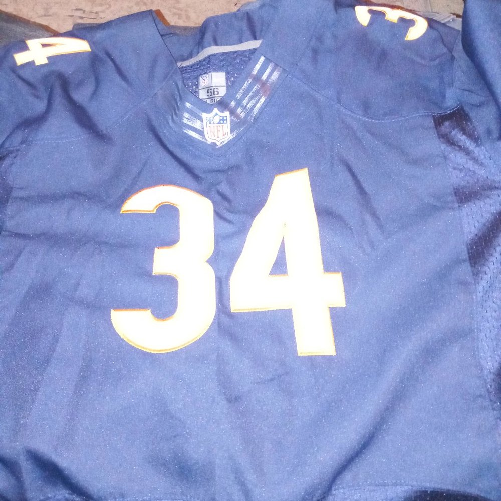 Name brand clothes - Picture 3 of 13